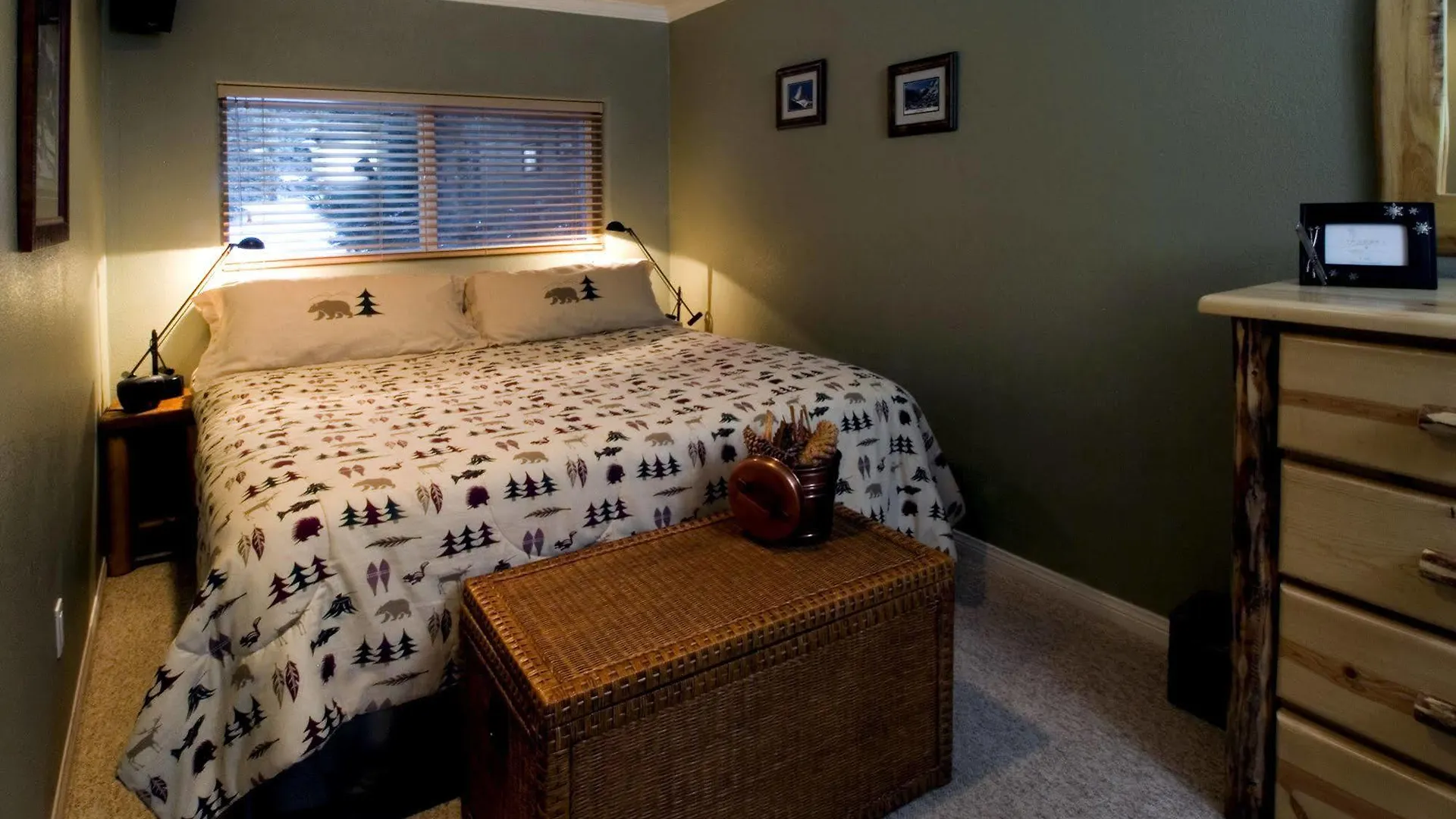 Austria Hof Lodge Mammoth Lakes Hotel